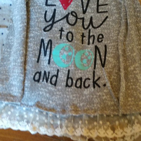 Girls shirt bundle - Picture 2 of 4